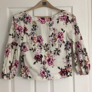 Never Been Worn- WHBM size 4 - Top